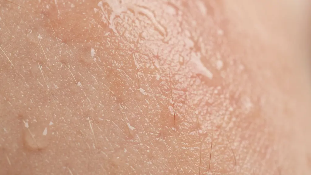 Peau naturelle avec texture douce et pH équilibré après micro-gommage biologique